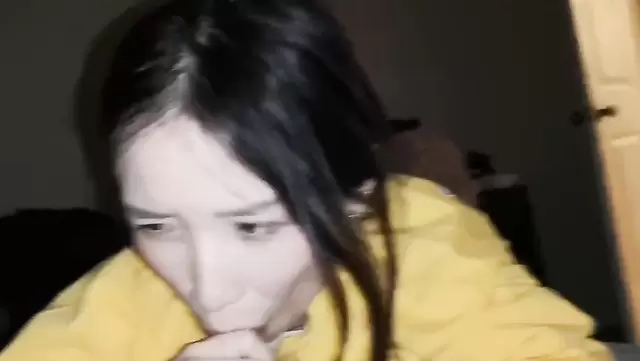 Teen Chinese girl sucks on her neighbor